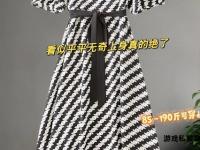 泰韵私服新风尚：传统织艺与现代时
